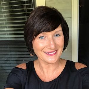 Meet your Posher, Robyn